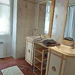 Appartement Centre Village Medieval Bormes-les-mimosas, 1 Chambre, 3 Personnes