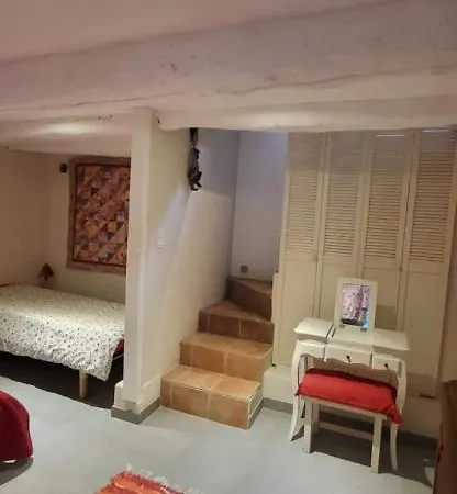 Centre Village Medieval Bormes-les-mimosas, 1 Chambre, 3 Personnes 아파트 *